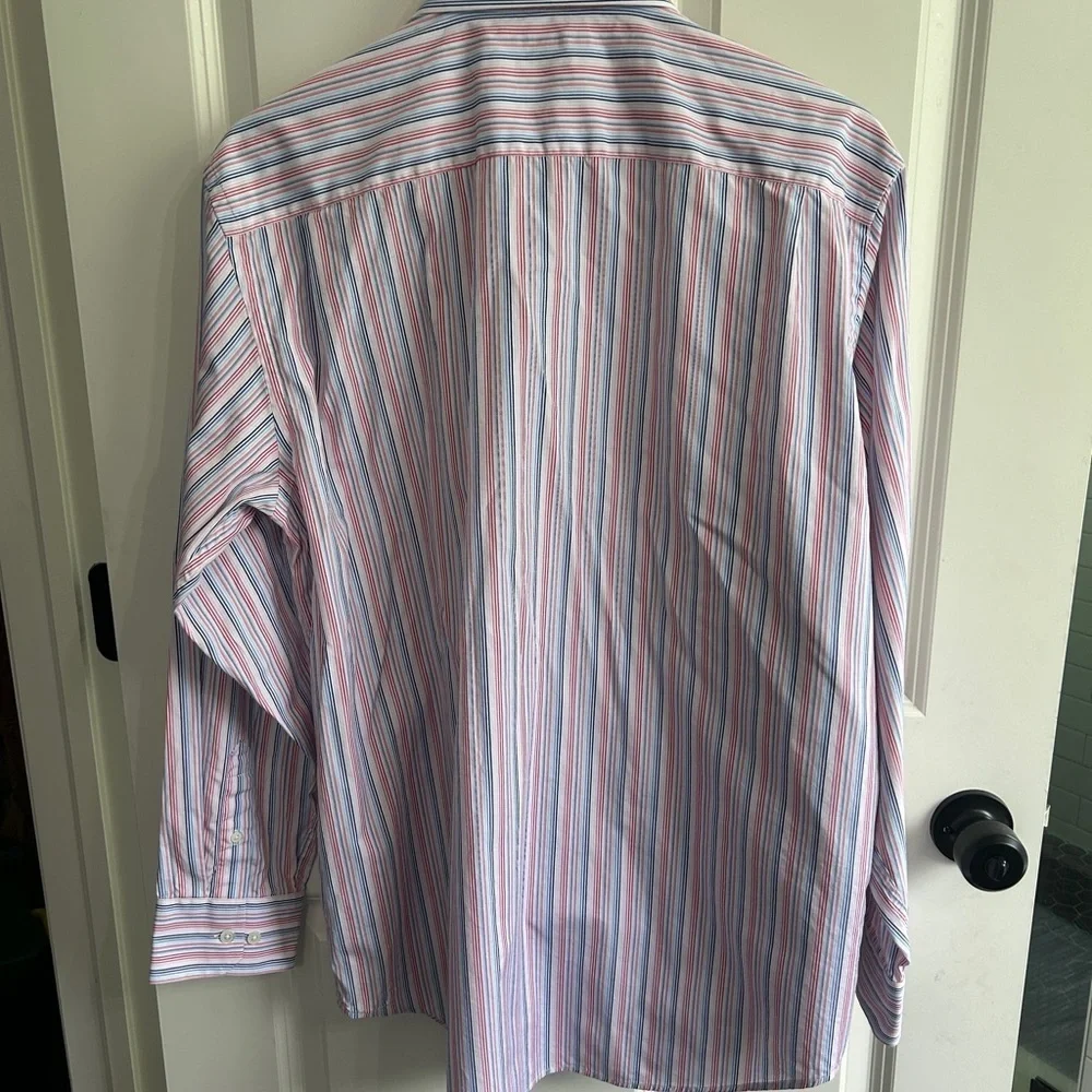 Banana Republic Blue and Pink Dress Shirt Vertical Stripes size L 16-16.5 neck.